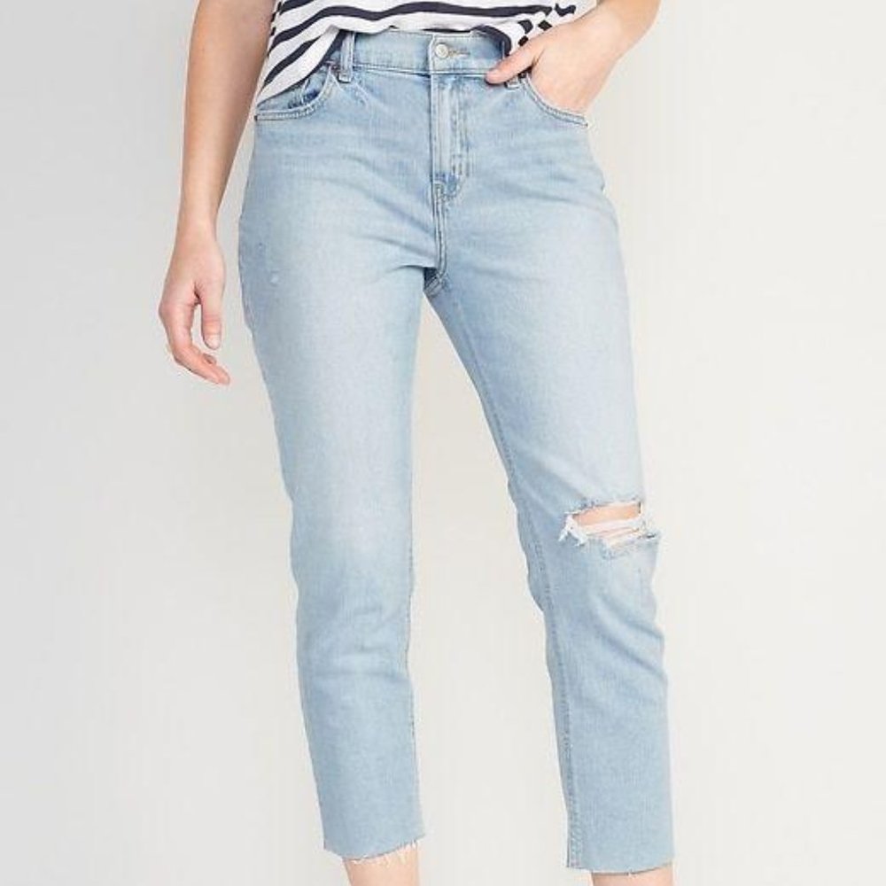 Old Navy Mid-Rise Boyfriend Straight Ripped Jeans for Women New - Picture 1 of 3